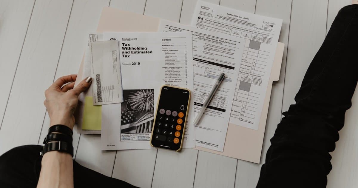 Stop Chasing Invoices: How HandyHive Makes Getting Paid Simple